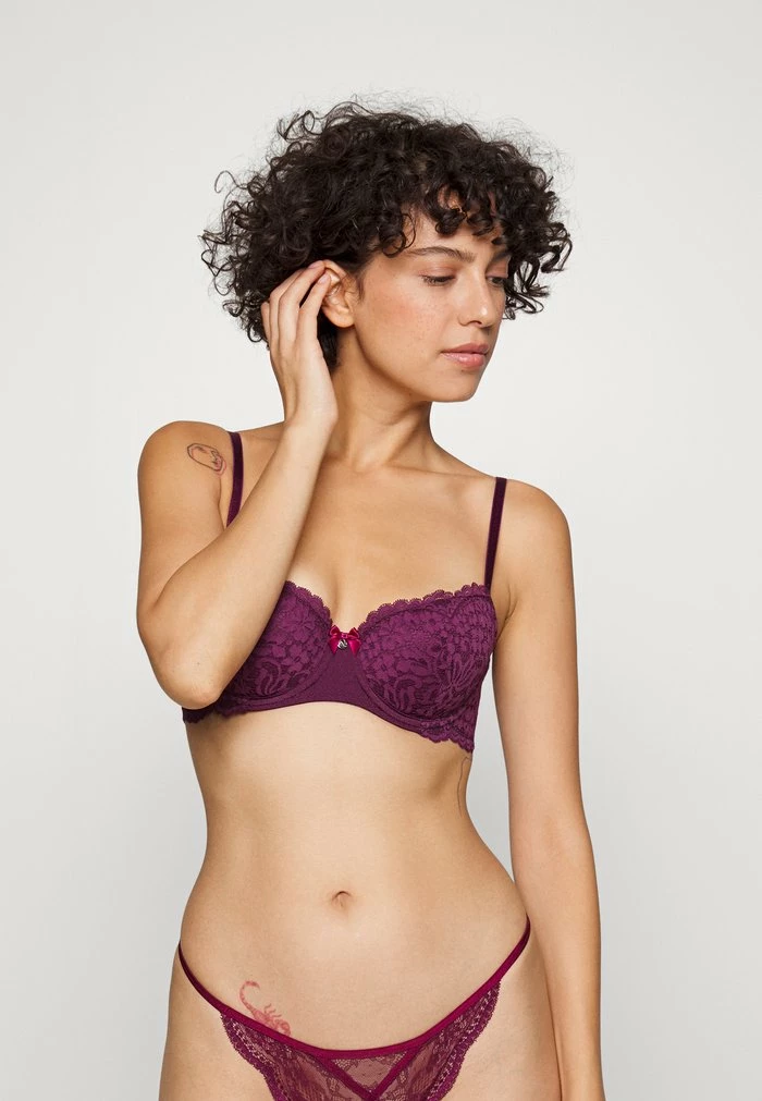 Deals ๐ Hunkemöller Underwired Bra - Purple ๐ 3 Deals ๐ Hunkemöller Underwired Bra - Purple ๐