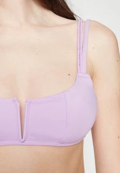 Deals 🔥 Hunkemöller WAKAYA V FRONT CROPTOP - 👙 Bikini Top - Lilac 🤩 -Hunkemöller Sales Store 37f4462fe2254afabca7ad502d4dd47d
