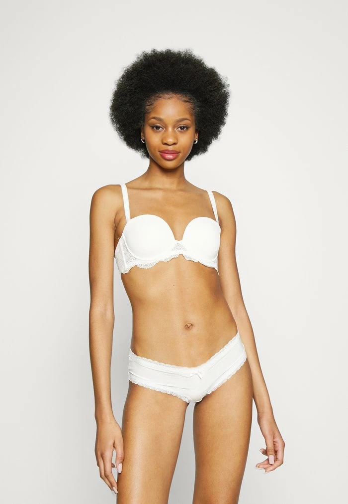 LONDON V SHAPE BRASILIAN 3 PACK - Thong - snow white Cheap ❤️ Hunkemöller LONDON V SHAPE BRASILIAN 3 PACK - Thong - Snow White 😀 -Hunkemöller Sales Store 475312e012f94169b0ae9afe4d90ce27