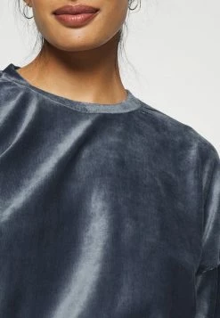 Buy 🌟 Hunkemöller CREW - Pyjama Top - Grey 🎉 -Hunkemöller Sales Store 6964c1e2029c4c8cbbd2fb67e5fb9b84