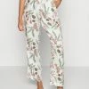 Deals 👍 Hunkemöller PANT MY NEW ROOTS - Pyjama Bottoms - White 🧨 1 Deals 👍 Hunkemöller PANT MY NEW ROOTS - Pyjama Bottoms - White 🧨 -Hunkemöller Sales Store 709d63dae98b4ec1a3aac27431719226