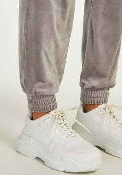 Best Pirce ⭐ Hunkemöller Tracksuit Bottoms - Grey ✨ 4 Best Pirce ⭐ Hunkemöller Tracksuit Bottoms - Grey ✨ -Hunkemöller Sales Store 84d36658be324f7cb833b5ff841fd3ca