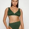 Cheap 😍 Hunkemöller SCALLOP TRIANGLE - 👙 Bikini Top - Green ⭐ 1 Cheap 😍 Hunkemöller SCALLOP TRIANGLE - 👙 Bikini Top - Green ⭐ -Hunkemöller Sales Store 95a66e49dbdb436097de1e0a59b7083c