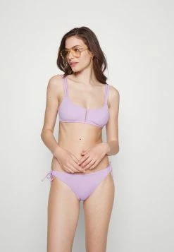 Deals 🔥 Hunkemöller WAKAYA V FRONT CROPTOP - 👙 Bikini Top - Lilac 🤩 -Hunkemöller Sales Store b097f99a68604d9f98b9f540405a71bc