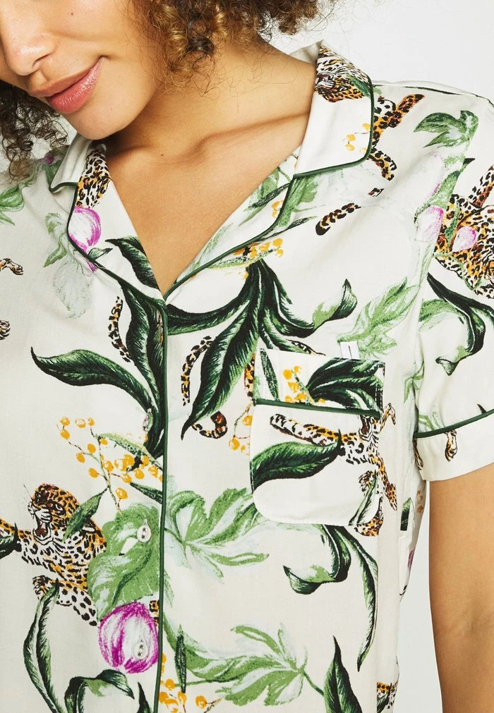 JACKET VIS LEO - Pyjama top - white Buy 🔔 Hunkemöller JACKET VIS LEO - Pyjama Top - White ✔️ -Hunkemöller Sales Store b2b24407c2f24aaf9a68c11cd6c760bc