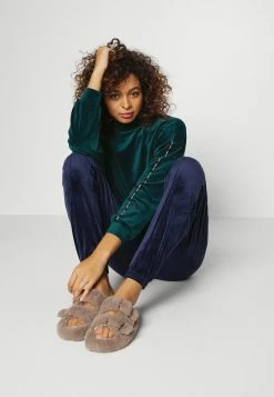 Coupon 🎉 Hunkemöller Sweatshirt - Blue 🔔 6 Coupon 🎉 Hunkemöller Sweatshirt - Blue 🔔 -Hunkemöller Sales Store b8b82bdec0084ffaa7338da943bc032f