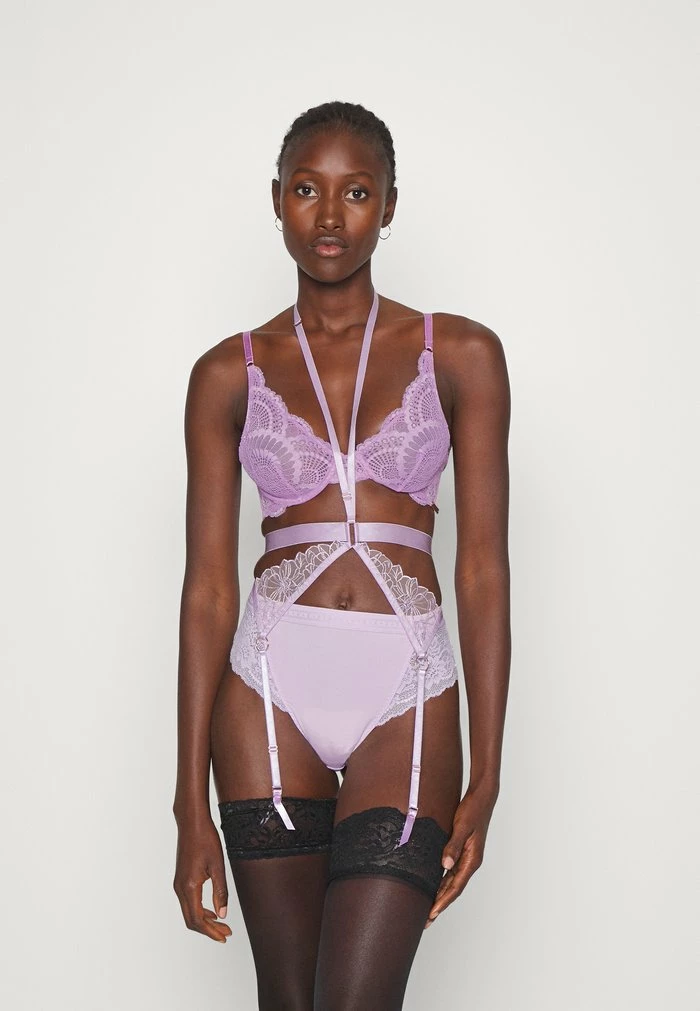 TARA EMBROIDERY HARNESS - Suspenders - purple Best Pirce 🎉 Hunkemöller TARA EMBROIDERY HARNESS - Suspenders - Purple 🛒 -Hunkemöller Sales Store bab7e5c449b54f6797d21536118e4c5f