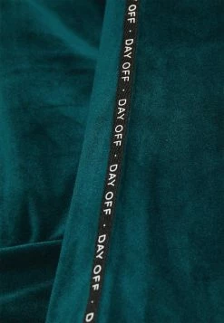 Coupon 🎉 Hunkemöller Sweatshirt - Blue 🔔 8 Coupon 🎉 Hunkemöller Sweatshirt - Blue 🔔 -Hunkemöller Sales Store bb949f3c509c4d1e8a7a217a504664cd