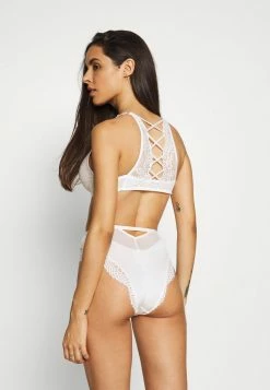 Best deal 🥰 Hunkemöller CARDI - Push-up Bra - Snow White 🎉 -Hunkemöller Sales Store c3a5a6068ca64831900f01b4871bdfcf