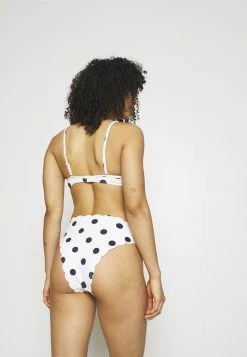 Hot Sale 🥰 Hunkemöller SCALLOP DOT - 👙 Bikini Top - Snow White 😍 4 Hot Sale 🥰 Hunkemöller SCALLOP DOT - 👙 Bikini Top - Snow White 😍 -Hunkemöller Sales Store c9045f09810147cb987f5a1ad4b93b04