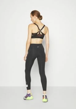 Buy 👏 Hunkemöller THE PRO WILD POSE - Light Support Sports Bra - Brown 🛒 -Hunkemöller Sales Store fa45ba06fe134621b24ee2daa41c1a9e